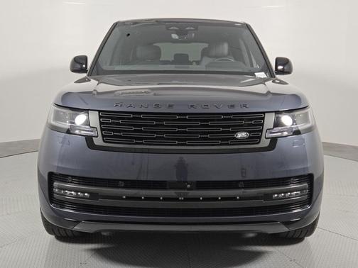 2025 Land Rover Range Rover P400 SE 7 Seat