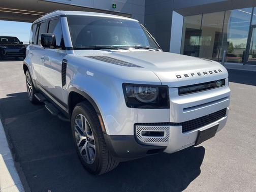 2024 Land Rover Defender 110 P300