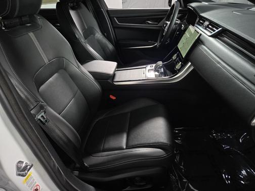 2024 Jaguar XF R-Dynamic SE P250 RWD Automatic