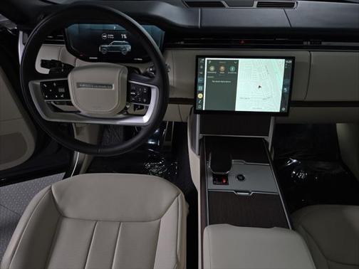 2025 Land Rover Range Rover P550e SE