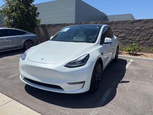 Pearl White Multi-Coat 2022 Tesla Model Y Performance Dual Motor All-Wheel Drive