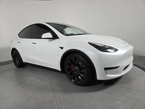 Pearl White Multi-Coat 2022 Tesla Model Y Performance Dual Motor All-Wheel Drive