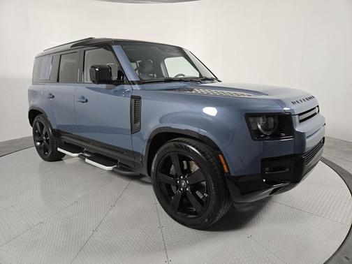 2023 Land Rover Defender 110 X-Dynamic SE