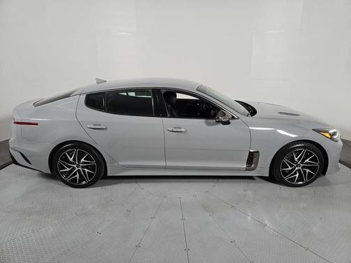 2022 Kia Stinger GT-Line