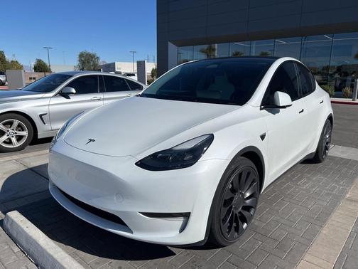 2024 Tesla Model Y Performance Dual Motor All-Wheel Drive