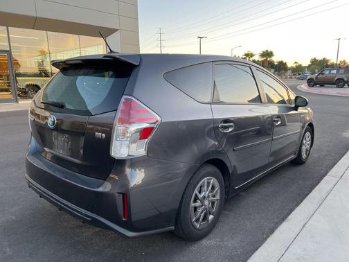 2015 Toyota Prius v Four