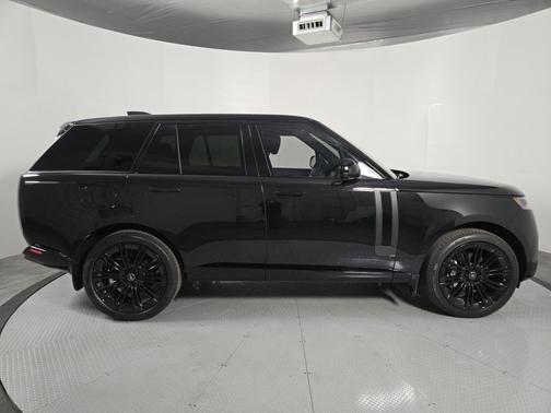 2025 Land Rover Range Rover P400 SE