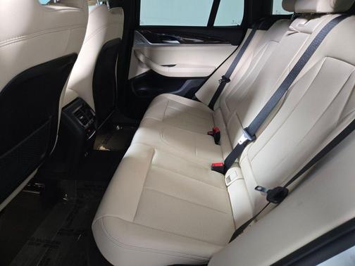 Mineral White Metallic 2024 BMW X3 sDrive30i
