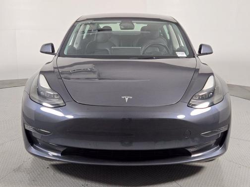 Midnight Silver Metallic 2023 Tesla Model 3 Standard Range