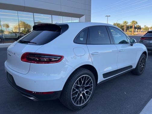 2017 Porsche Macan Base