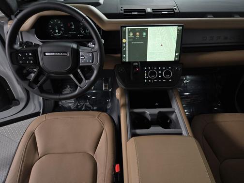 2026 Land Rover Defender V8