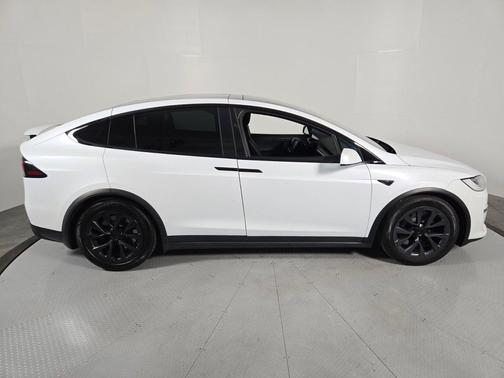 Pearl White Multi-Coat 2022 Tesla Model X Dual Motor All-Wheel Drive