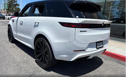 Fuji White 2023 Land Rover Range Rover Sport SE