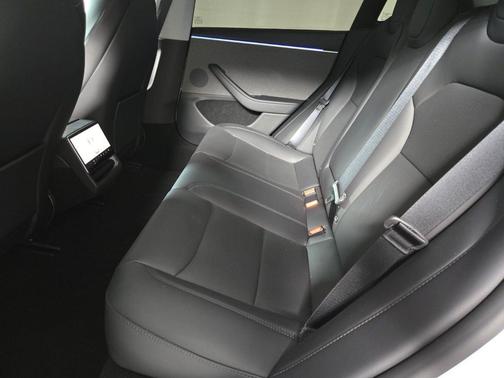 Pearl White Multi-Coat 2025 Tesla Model 3 Long Range