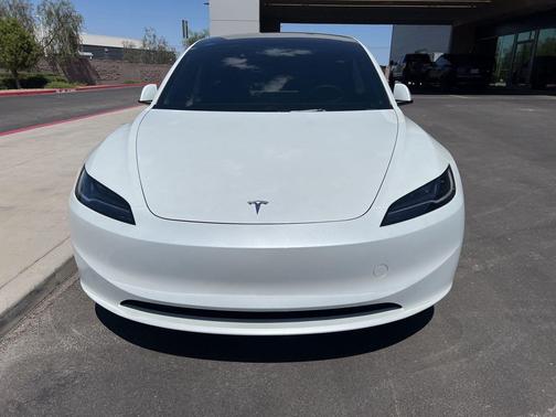 Pearl White Multi-Coat 2025 Tesla Model 3 Long Range