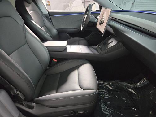 Pearl White Multi-Coat 2025 Tesla Model 3 Long Range