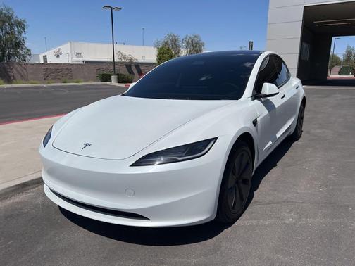 Pearl White Multi-Coat 2025 Tesla Model 3 Long Range