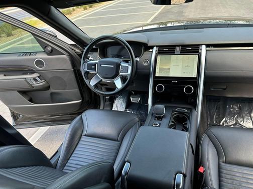 Santorini Black Metallic 2021 Land Rover Discovery P300 S R-Dynamic