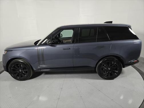 2025 Land Rover Range Rover P530 SE