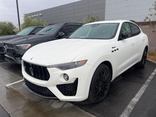 2022 Maserati Levante Modena