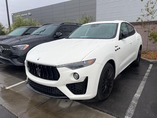2022 Maserati Levante Modena