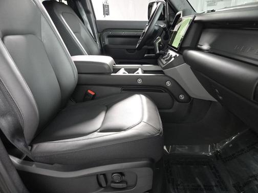 2026 Land Rover Defender P400 X