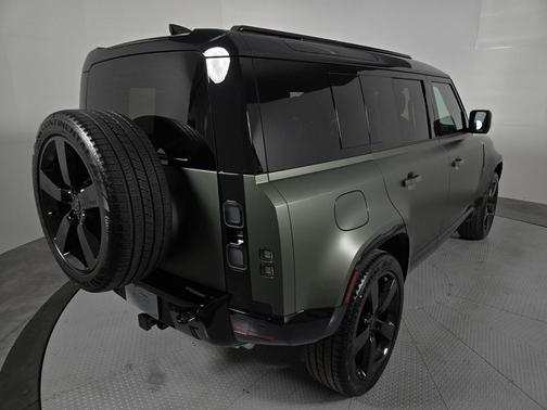 2026 Land Rover Defender P400 X