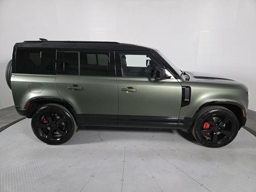 2026 Land Rover Defender P400 X