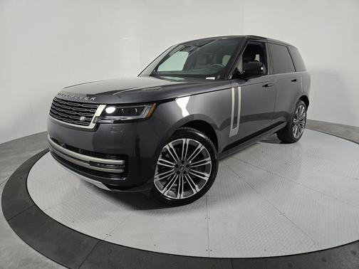 2025 Land Rover Range Rover P530 SE