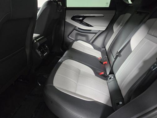 Seoul Pearl Silver Metallic 2023 Land Rover Range Rover Evoque R-Dynamic SE