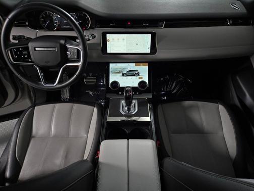 Seoul Pearl Silver Metallic 2023 Land Rover Range Rover Evoque R-Dynamic SE