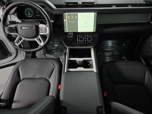 2026 Land Rover Defender X-Dynamic SE