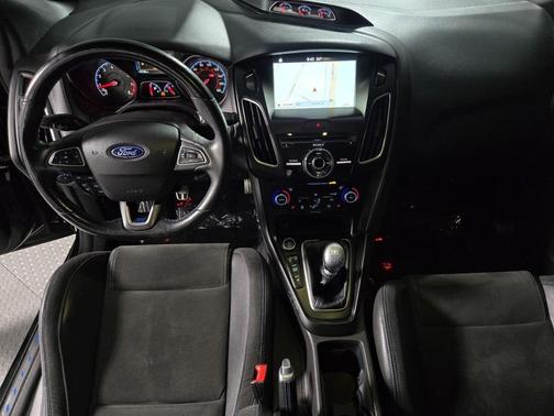 2017 Ford Focus RS Base