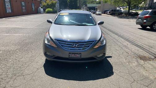 2013 Hyundai SONATA SE