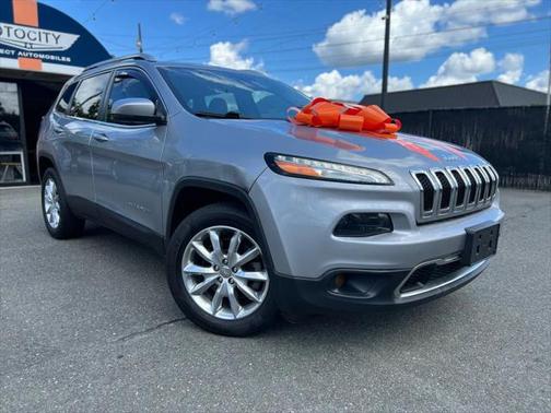 2016 Jeep Cherokee Sport