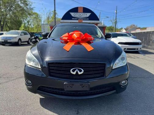 2011 INFINITI M37x Base
