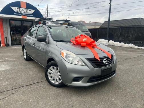 2014 Nissan Versa 1.6 S+