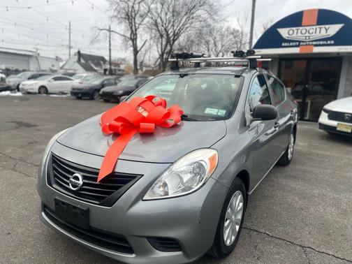 2014 Nissan Versa 1.6 S+
