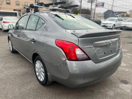 2014 Nissan Versa 1.6 S+