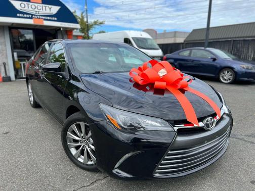 2016 Toyota Camry XLE