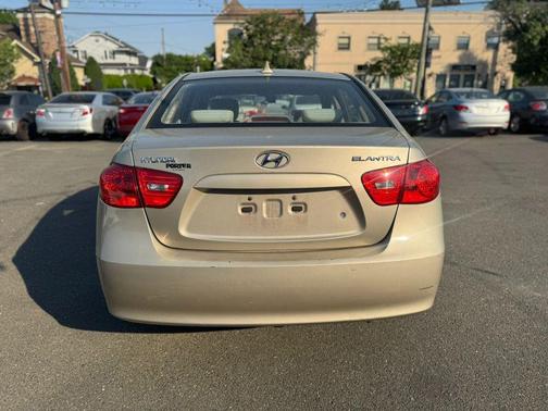 Tan 2009 Hyundai ELANTRA GLS
