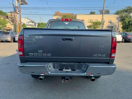 Gray 2004 Dodge Ram 1500 SLT Quad Cab