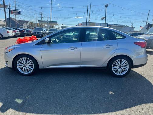 2018 Ford Focus Titanium