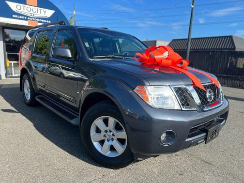 2010 Nissan Pathfinder SE