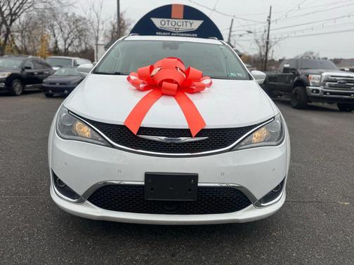 2019 Chrysler Pacifica Touring-L Plus