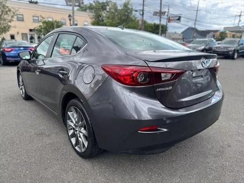 2018 Mazda Mazda3 Touring