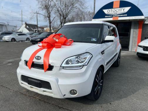2011 Kia Soul +
