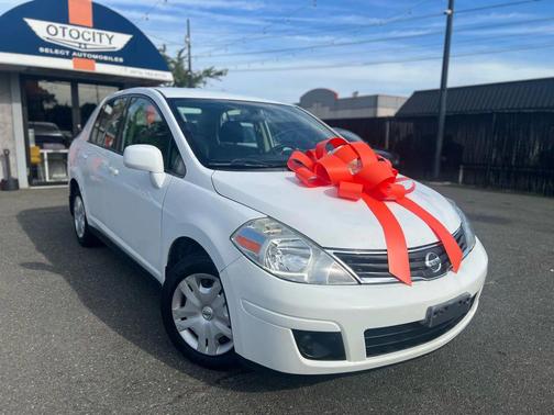 2010 Nissan Versa 1.8 S