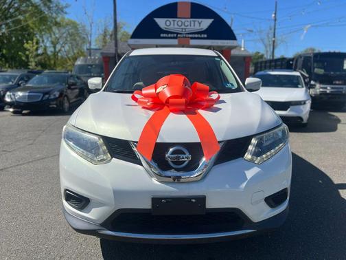 Moonlight White 2014 Nissan Rogue S