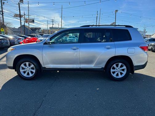 2013 Toyota Highlander SE